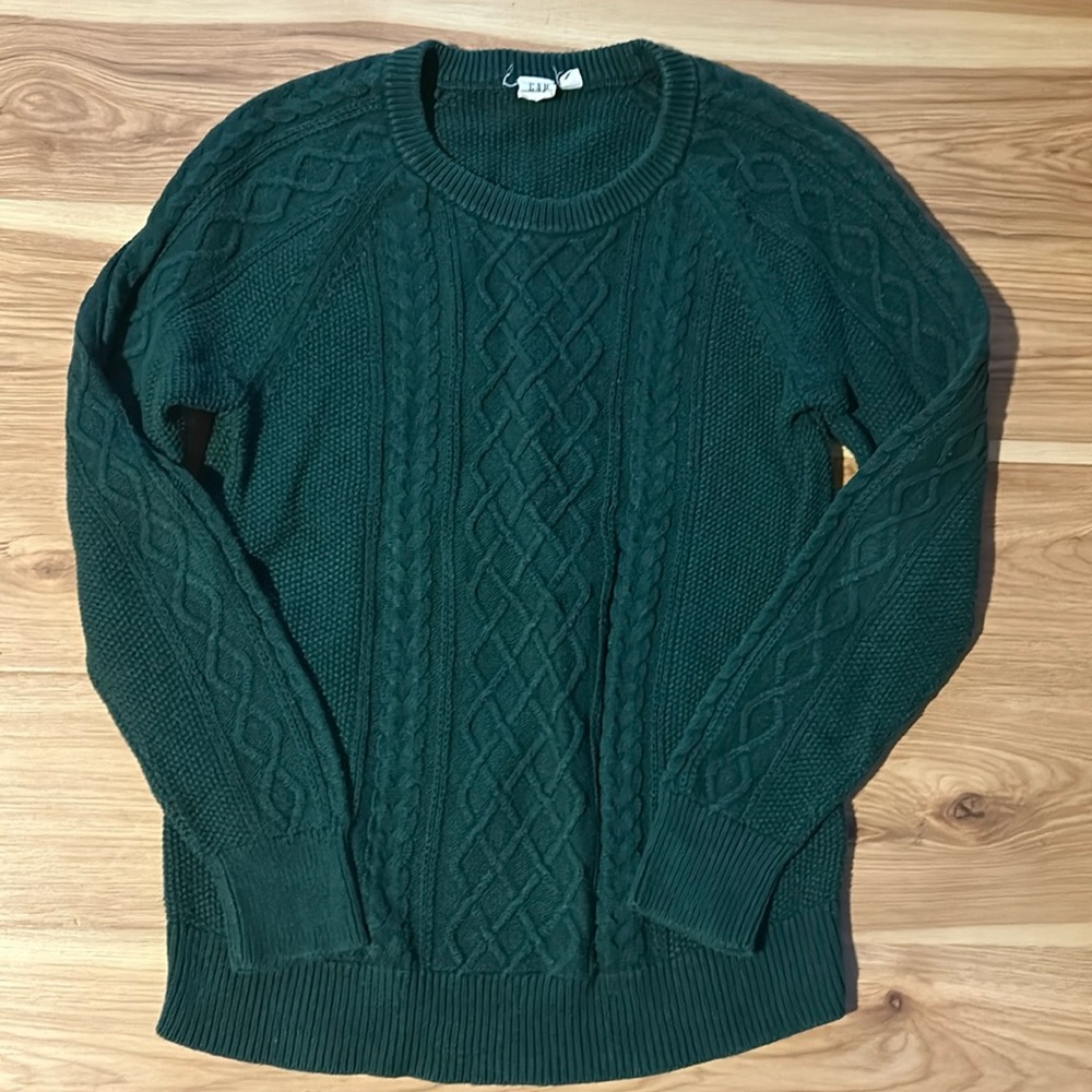 Gap cable knit sweater